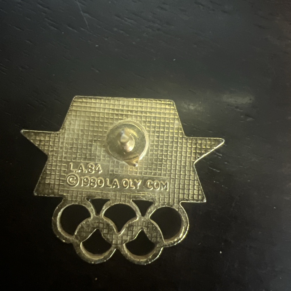 LA Los Angeles 1984 84 Olympic Stars Rings Lapel Pin Summer Games California - Picture 2 of 3